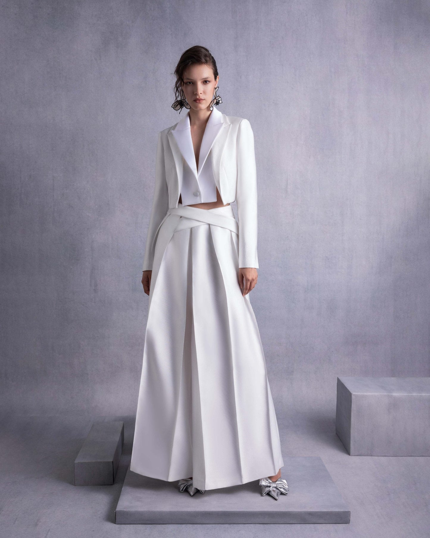 Wide-Leg Piqué Pants with Pleated Front Detailing